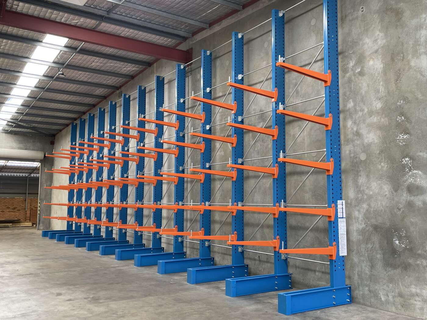 C305 medium duty cantilever racking