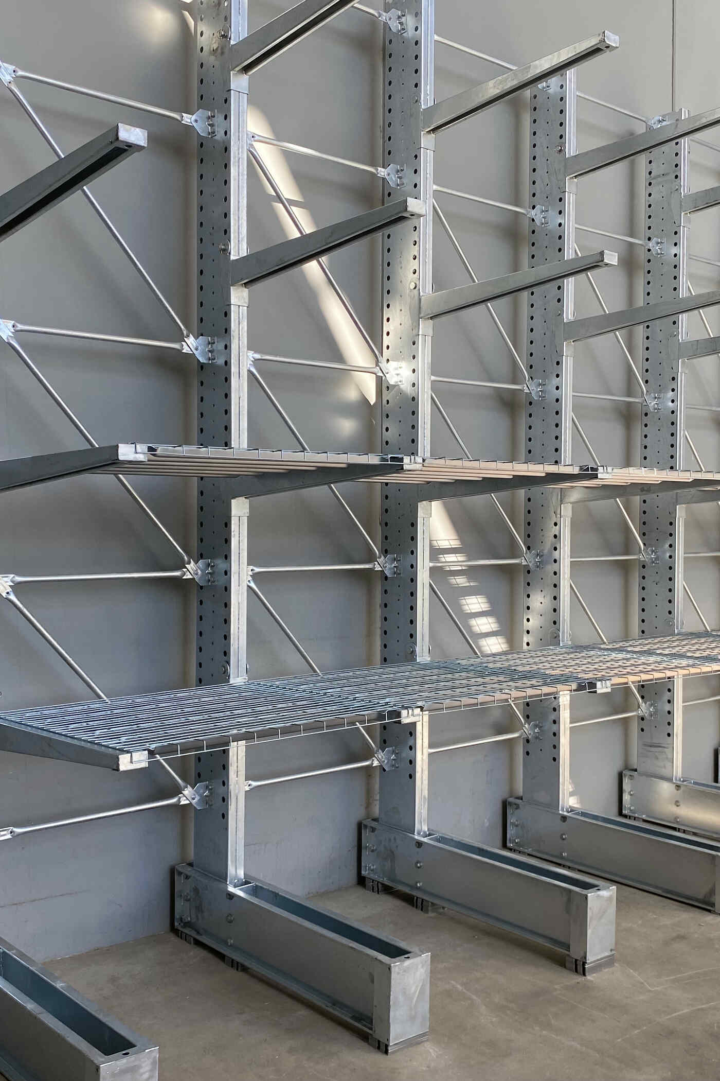 Outdoor HDG cantilever racking